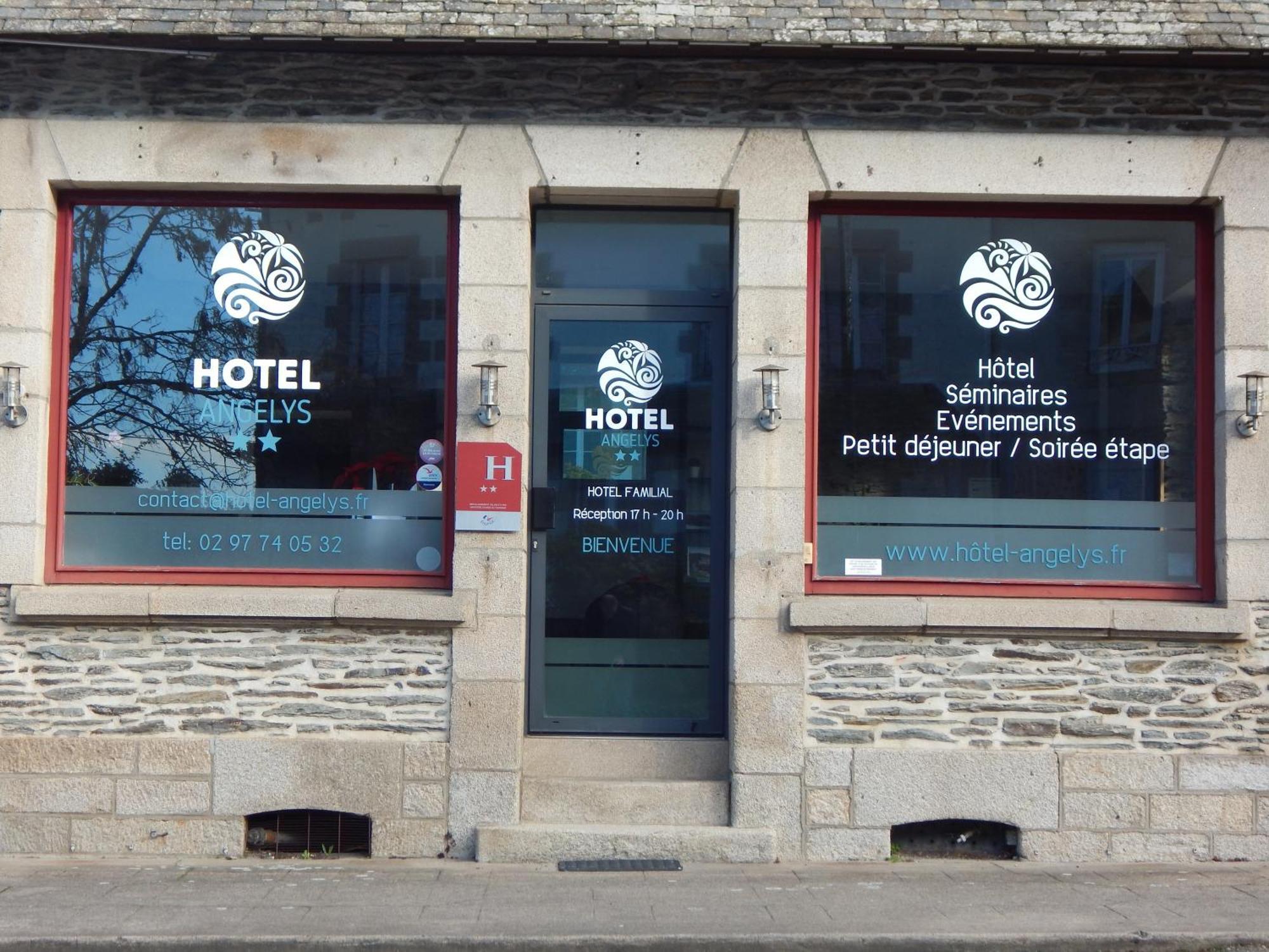 Hotel Angelys Ploërmel Eksteriør billede